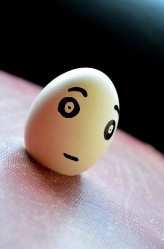egg_mad_sad_emoticon.jpg